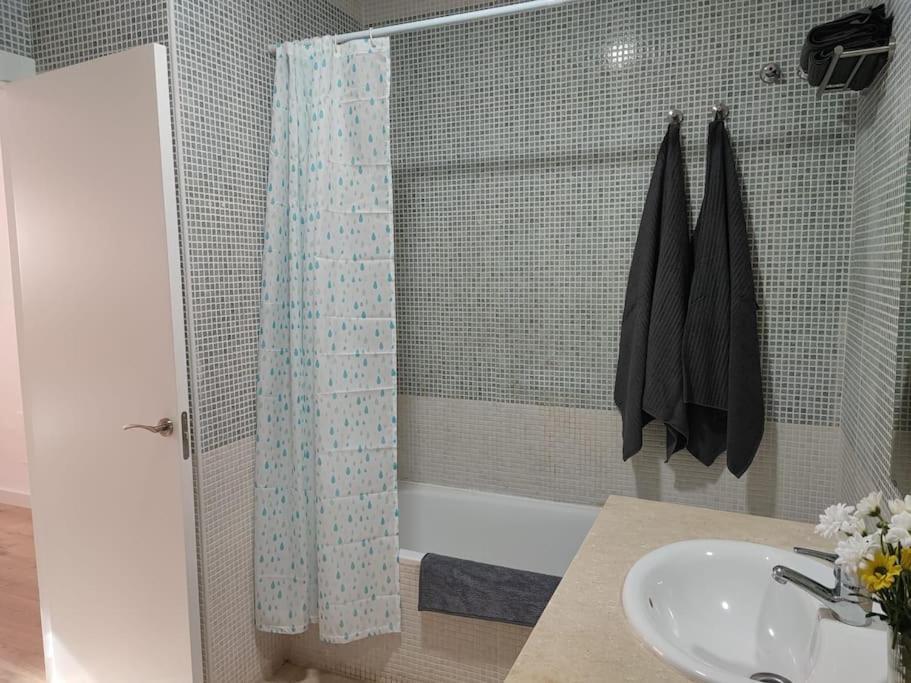 Apartamento Torrequebrada Benalmadena Bagian luar foto